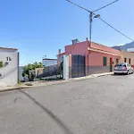 Casa De Teja * لا أوروتافا